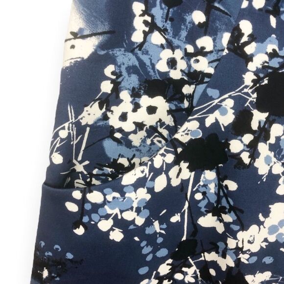 T Tahari Floral Sheath Dress size 10 Blue White - Picture 4 of 7